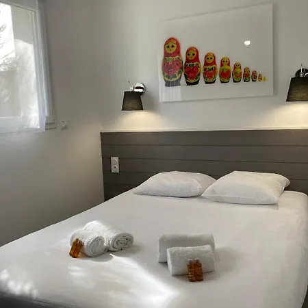 Russie - Domaine Le Sherwood * 山地圣母村